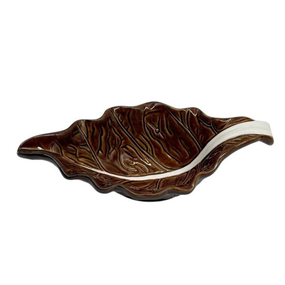 Over And Back Outfitters Stoneware Gravy Boat Glazed Brown White Leaf Ceramic - Picture 1 of 7